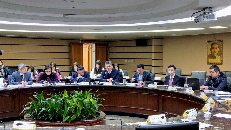 公投法修正後首場聽證會 討論最低工資公投