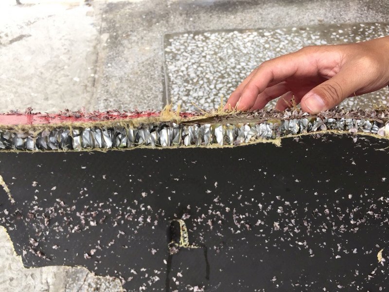 綠島海面直升機殘骸  疑似黑鷹艙門