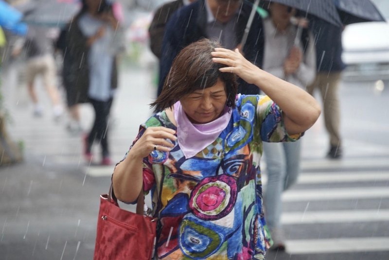 山區留意午後陣雨 金馬西半部易有霧