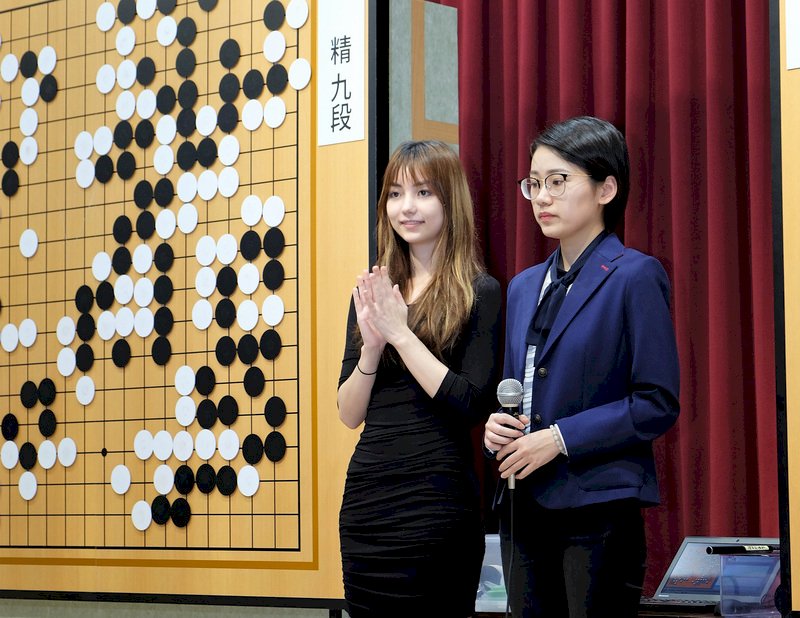 日首屆世界女子圍棋大賽 黑嘉嘉獲亞軍