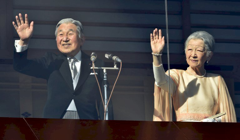 日皇明仁生前退位 200年來第一人