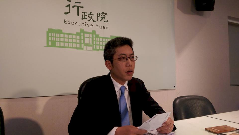 打擊假新聞 政院：兼顧言論自由與國安