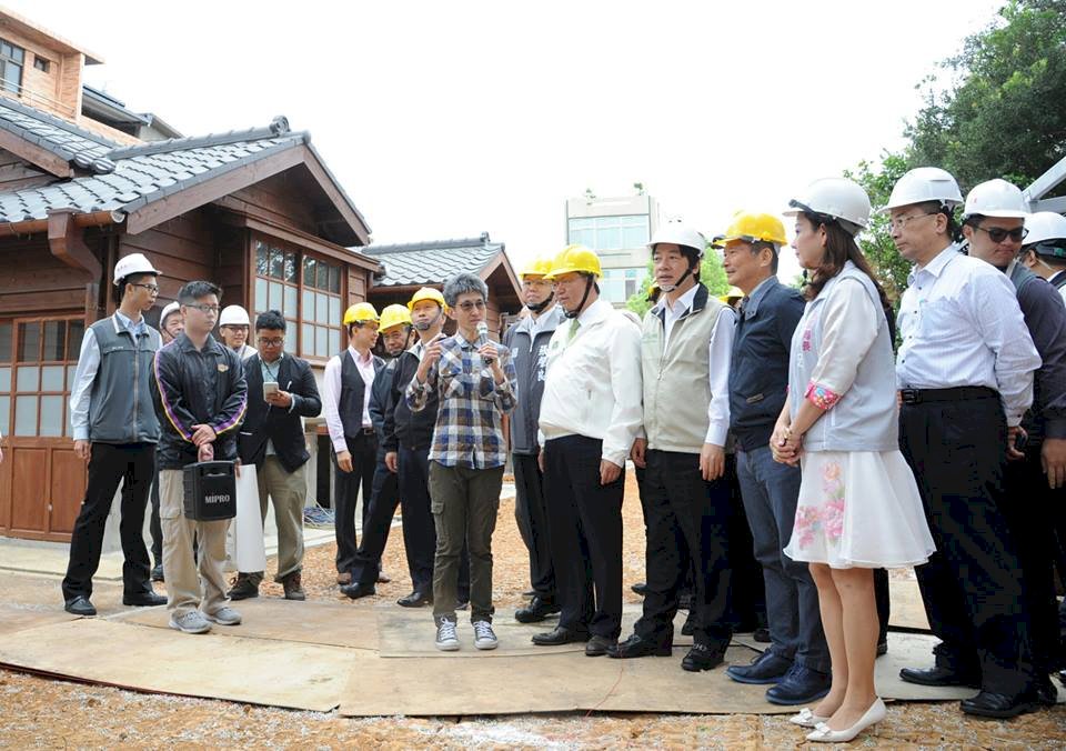 園區修繕爭議  鍾肇政之子：求全心切