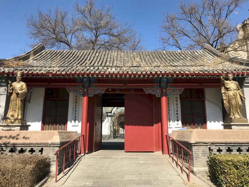 中國官方教會 遭要求拆十字架