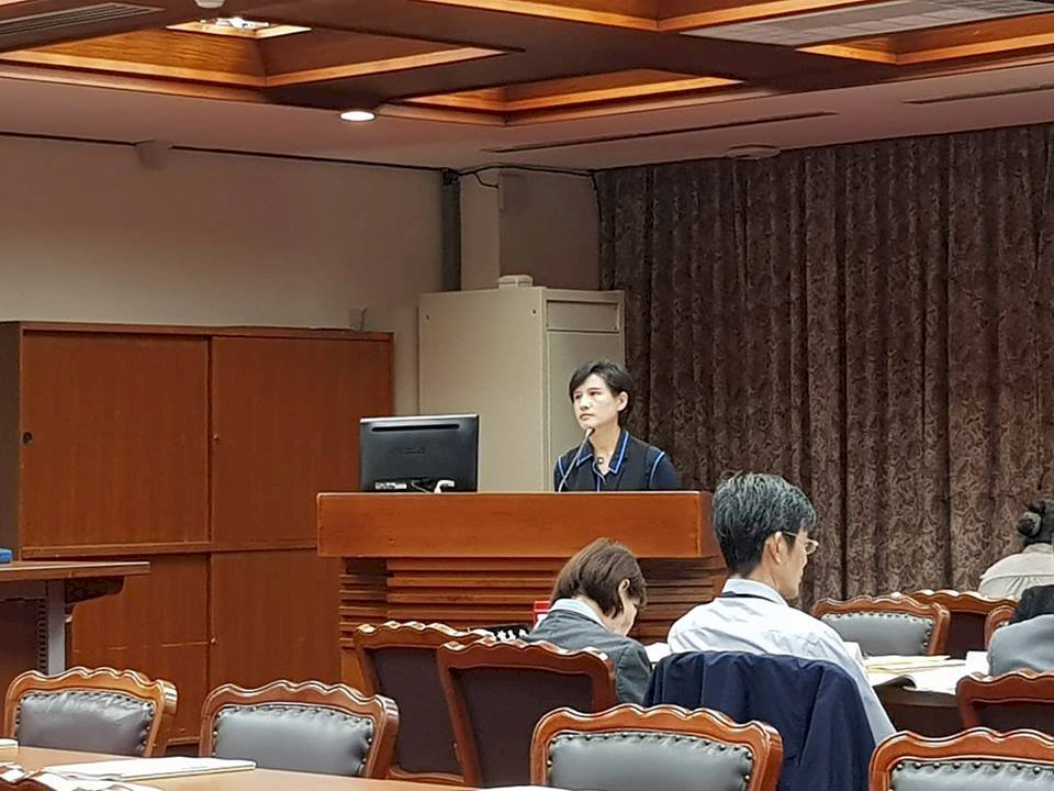 鄭麗君允諾：爭取編列明年台語頻道專案預算