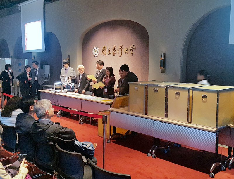 台大12日開會因應管案 學生代表籲速定奪