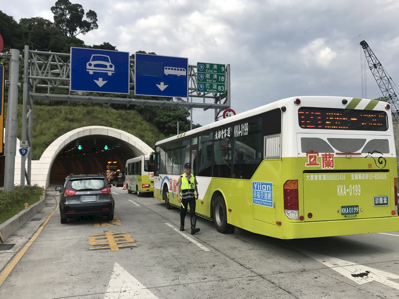大客車通行蘇花改首日 行車狀況良好