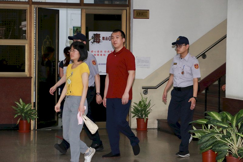 羈押與刑期相當 高院裁定周泓旭當庭釋放