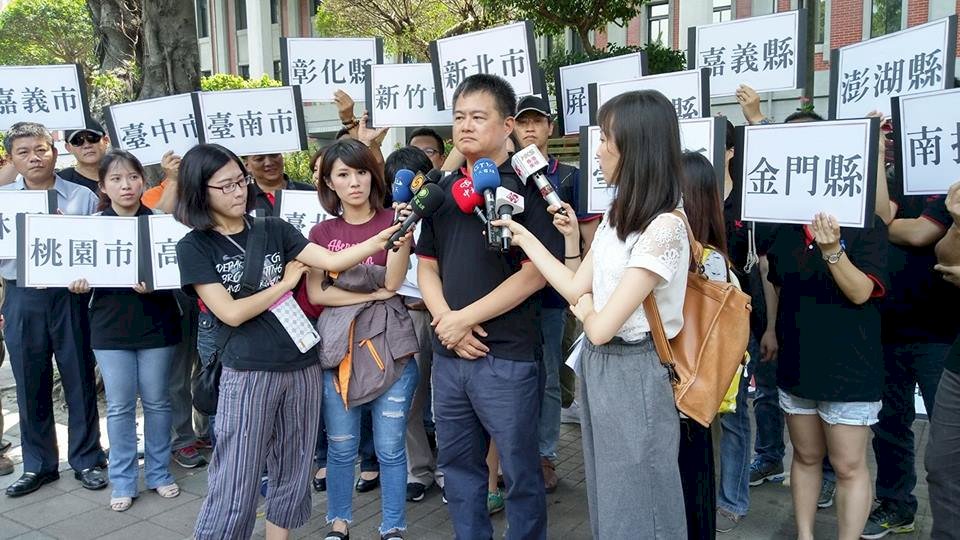 吳茂昆就任滿月 教團發起搶救教育部行動