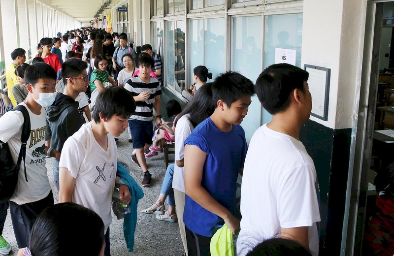 國中教育會考 下午公布試題答案