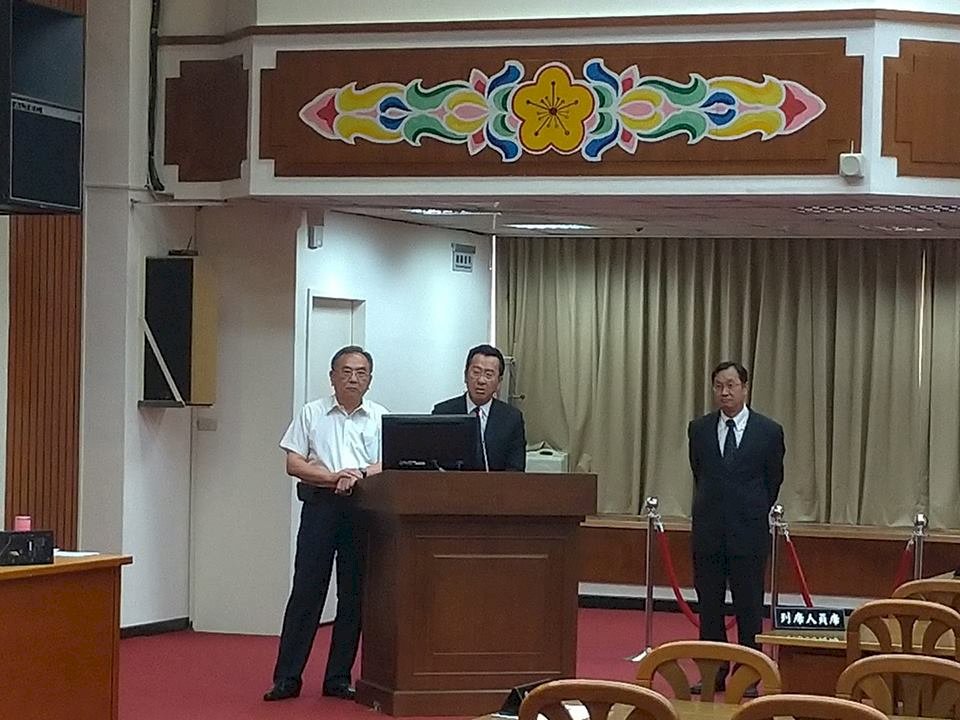 地震基金董座指遭被脅迫 顧立雄否認