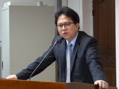 綠委提案修法 散播假新聞最重可拘3日