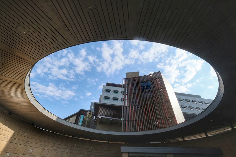 AIT新館引抗議 房仲：短期抗議難撼房價