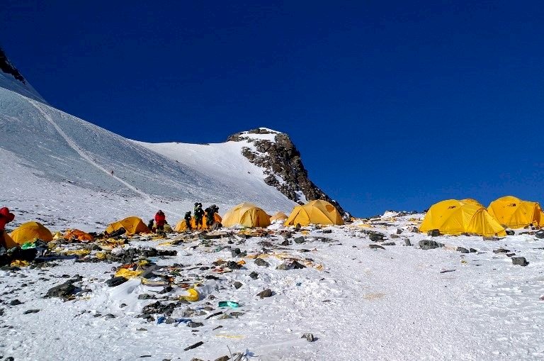 世界最高垃圾場 聖母峰也難逃塑膠微粒汙染