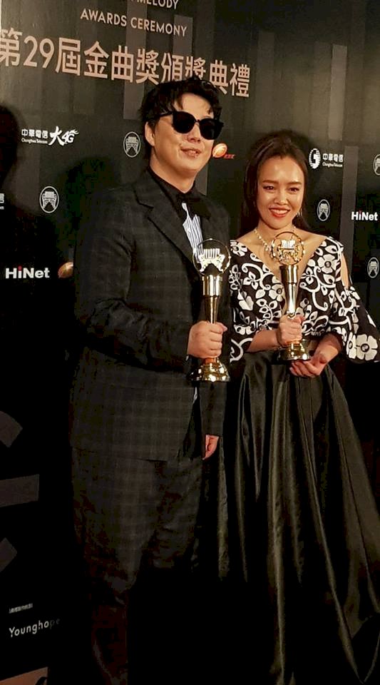 最佳台語男女歌手：蕭煌奇、張艾莉