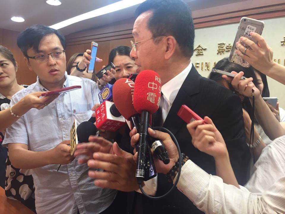設純網銀 顧立雄：須有1金融業持股25%