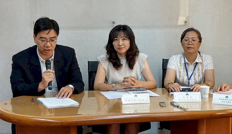 高齡育幼皆可申請戶政到府 2年受理17萬件