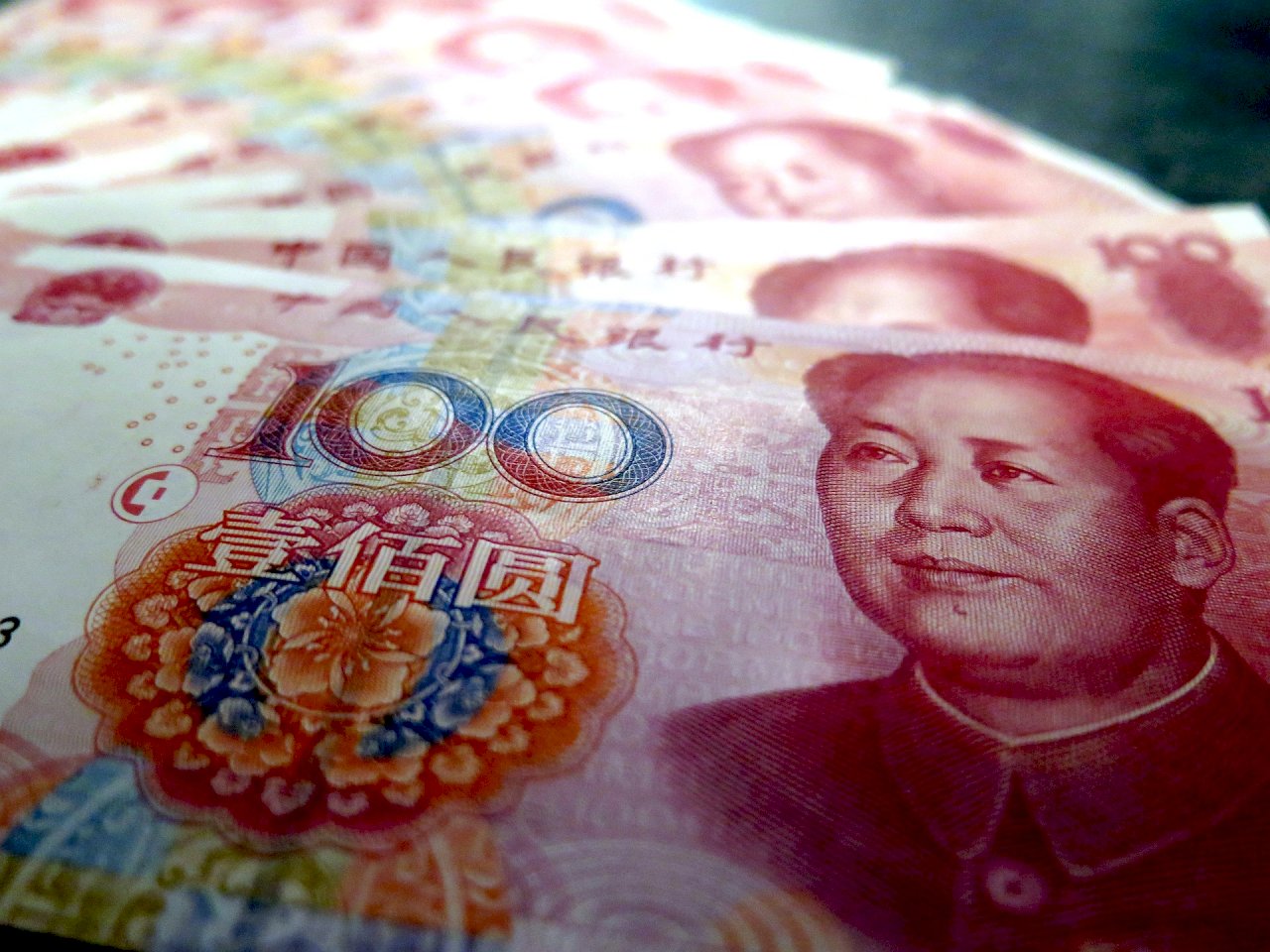 比起貿易戰 英媒：中國金融風險更需關注