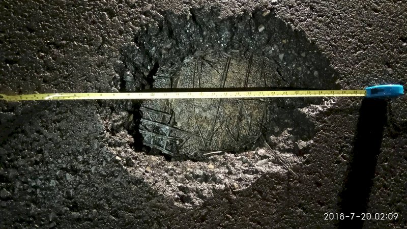 高市暴雨釀災  漏夜搶修道路機場復原