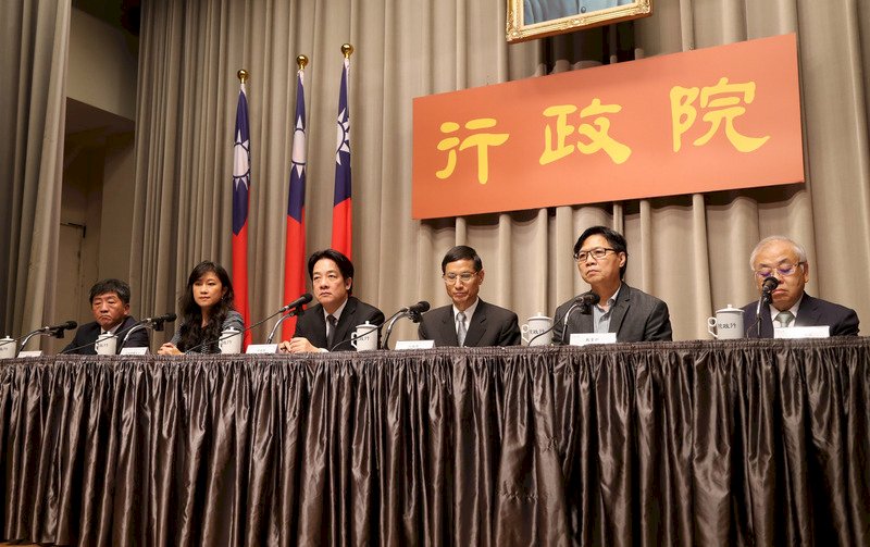 盼育兒補助全國一致 政院不鼓勵選舉加碼