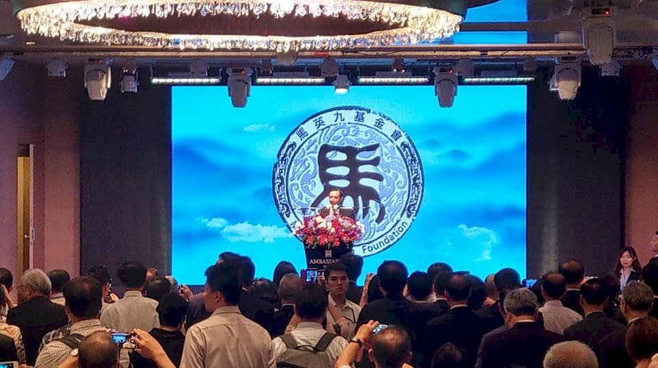 馬英九人氣飆漲 吳敦義:他民調高我們高興