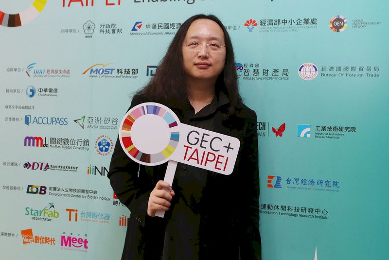 入選具影響力數位政府人物 唐鳳：對台灣的肯定