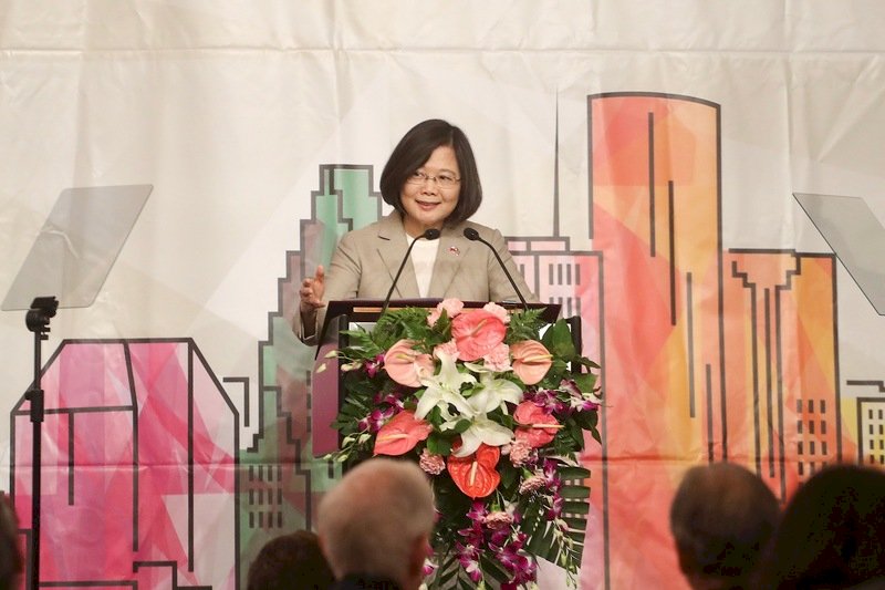 總統：我是國家掌舵者 有信心帶台灣脫胎換骨