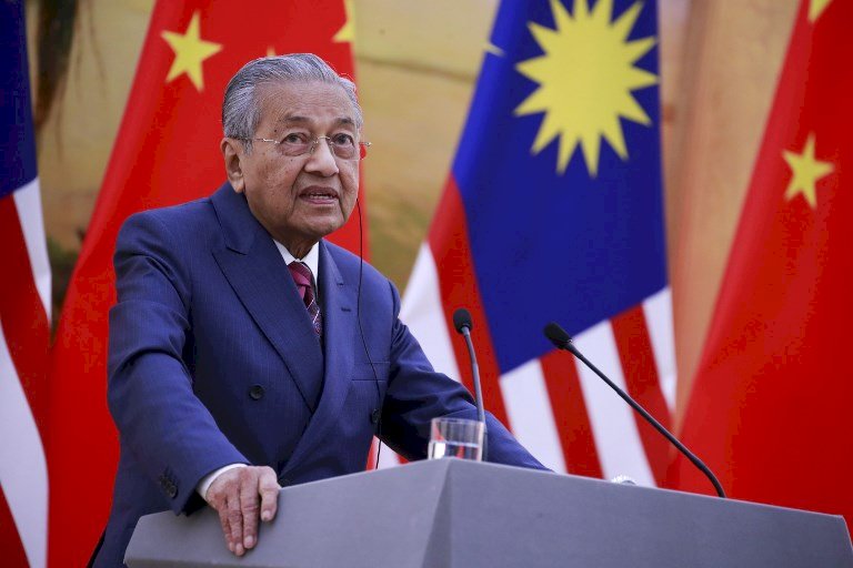 馬來西亞96歲前首相馬哈地住院檢查 原因不明