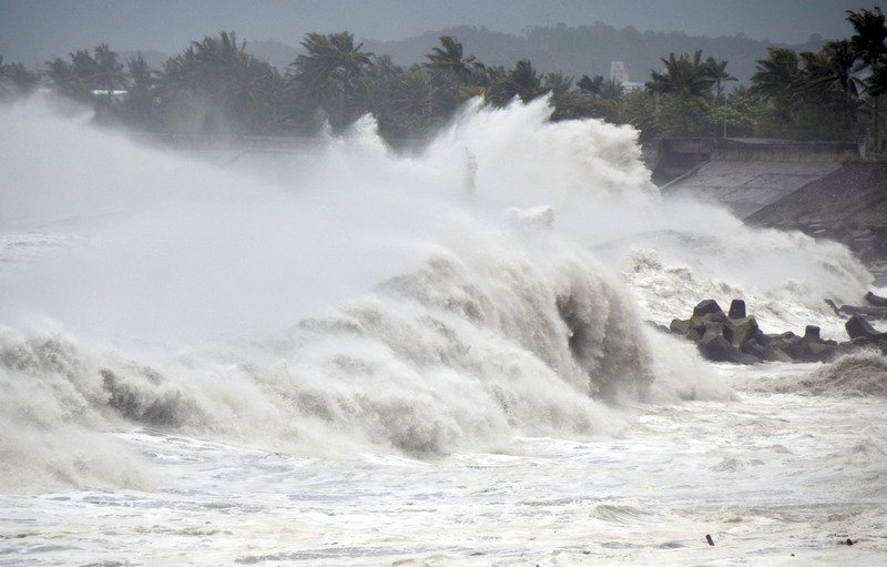 山竹威力降 焚風豪雨仍需注意