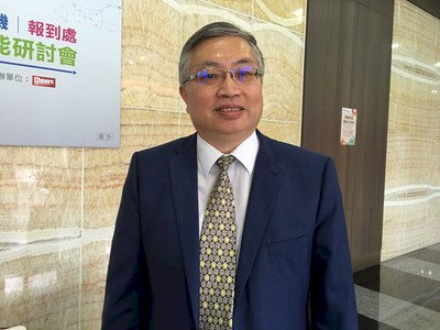 美中貿易談判暫停擺  專家：美恐再祭關稅