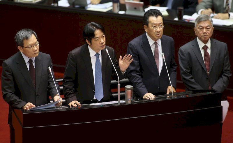 台股回穩 財長：國安基金隨時備戰