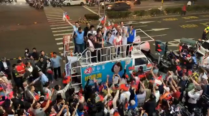 嘉義市變天 黃敏惠自行宣布當選