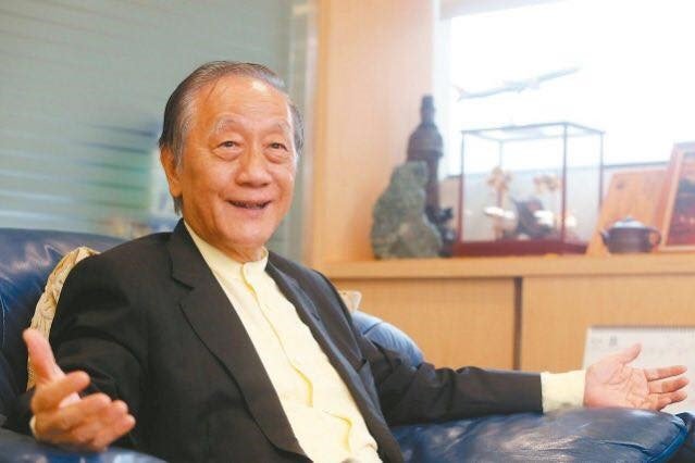 郁慕明盼交棒年輕世代 新黨先辦路線辯論