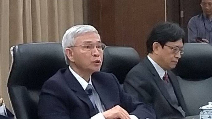 央行示警明年景氣不妙 楊金龍：適當寬鬆貨幣政策支撐