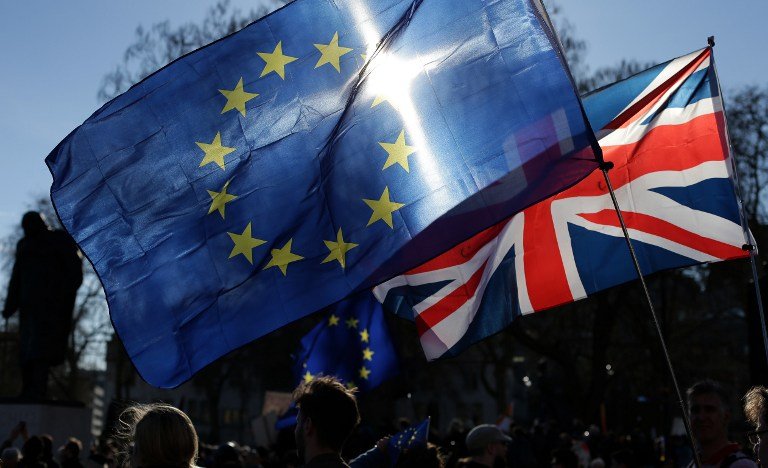 逾70萬英國公民聯署請願書 要求停止脫歐