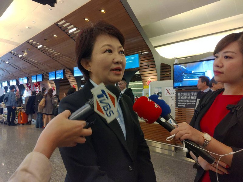 盧秀燕上任首度訪港 宣示全力拚經濟決心