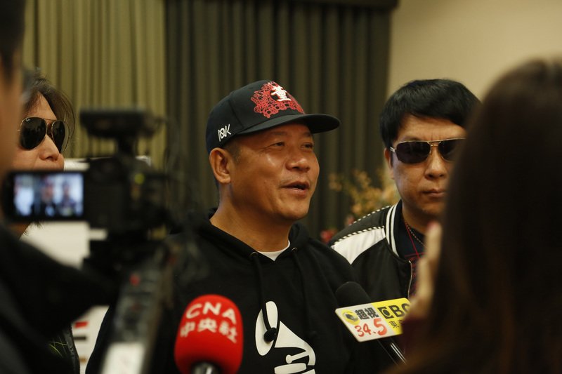 董事長專輯包裝叩關葛萊美 蕭青陽設計熱血沸騰