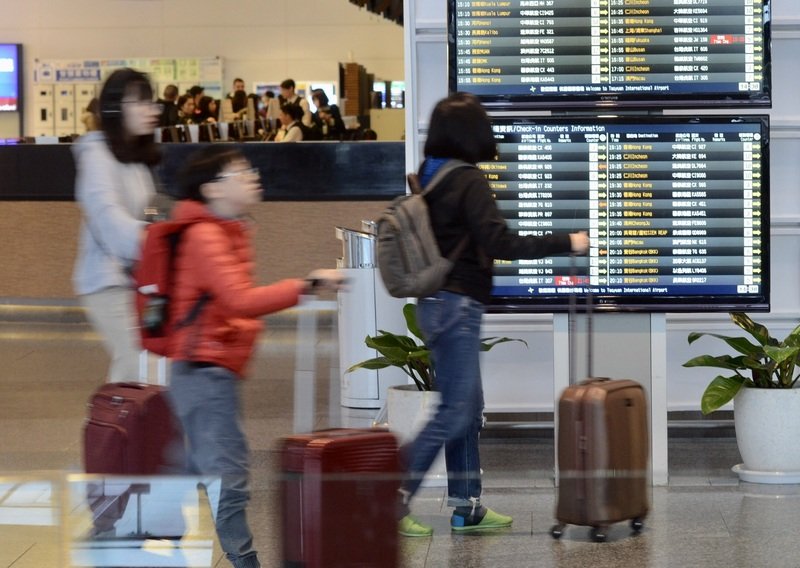 華航機師罷工衝擊旅遊旺季  旅行業者譴責