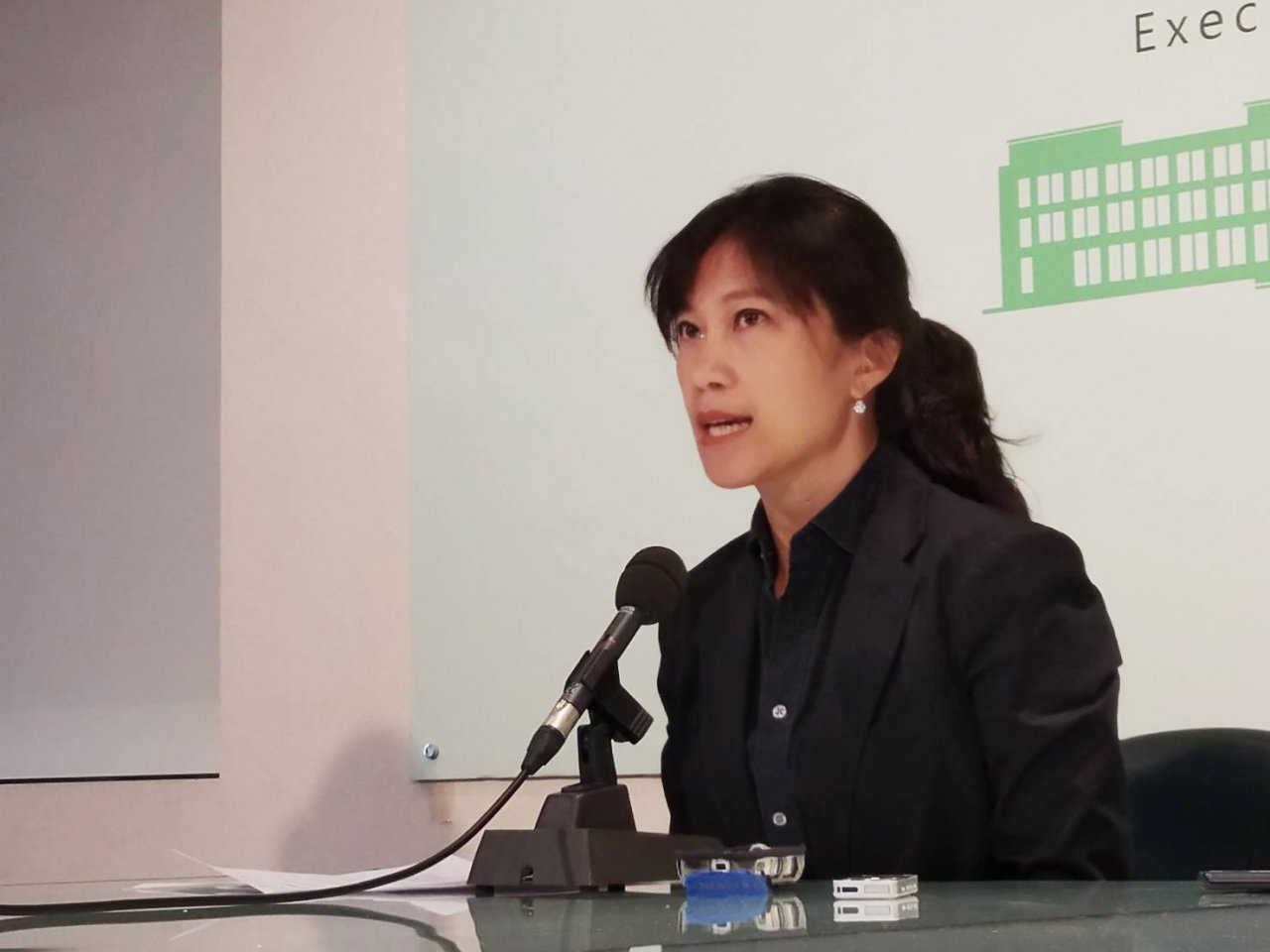 九合一開票中 賴揆抵民進黨中央黨部