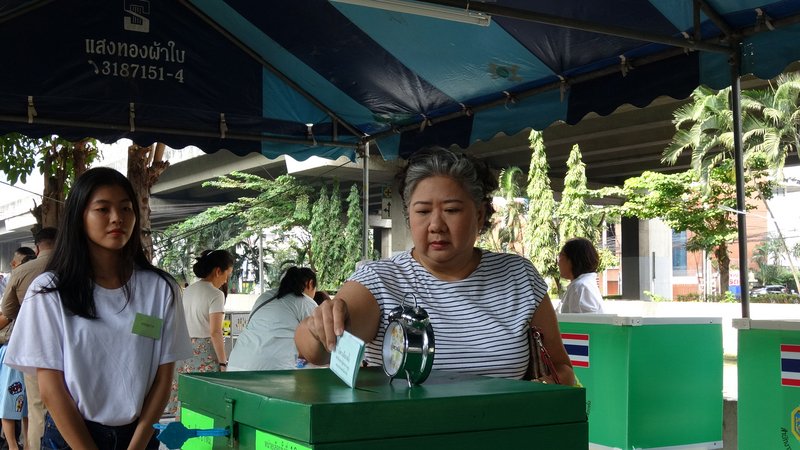 軍方為權玩法 泰國政局難獲穩定