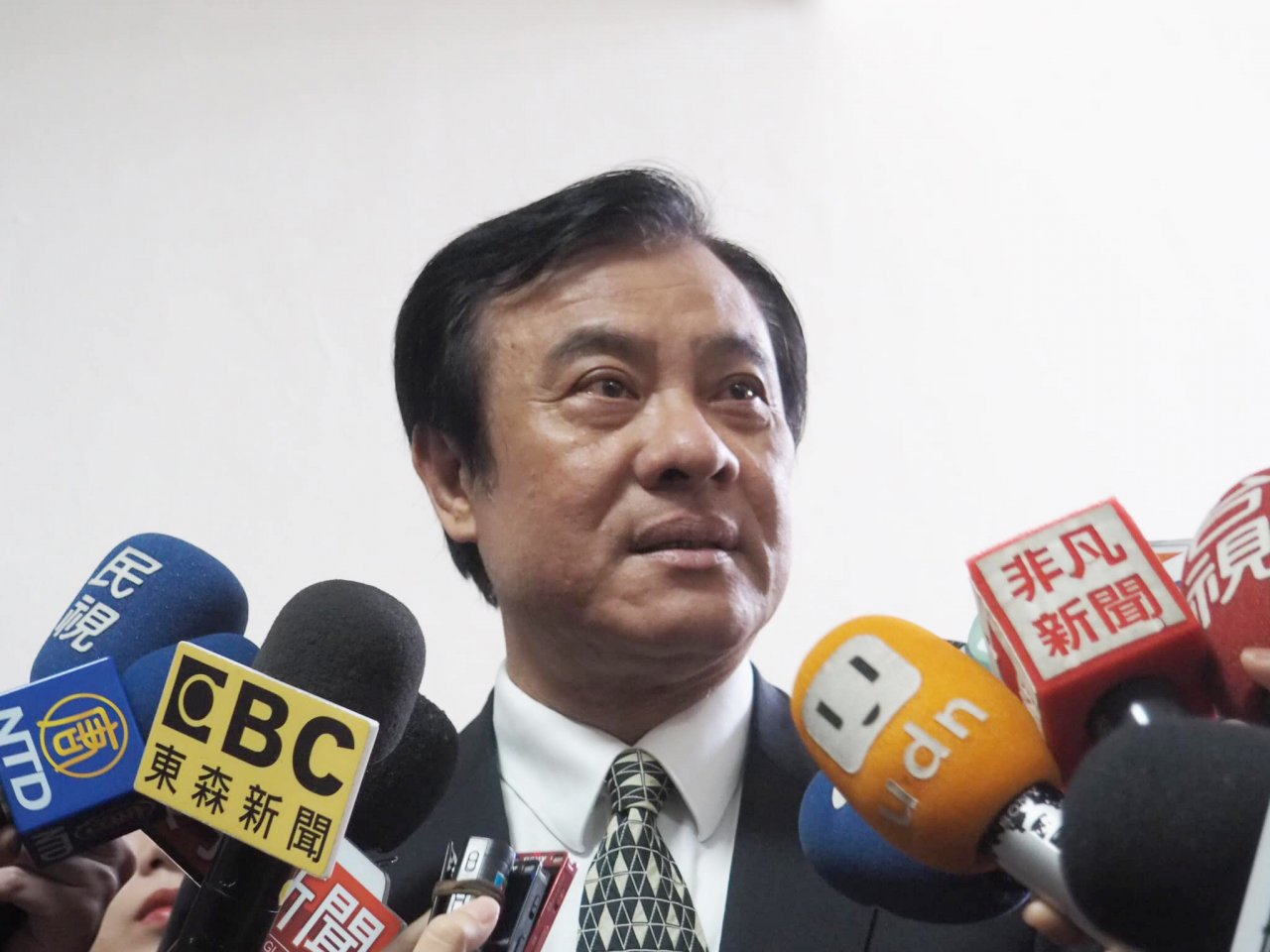 蘇嘉全接府秘書長 綠委稱適任 藍委要求查明駭客案