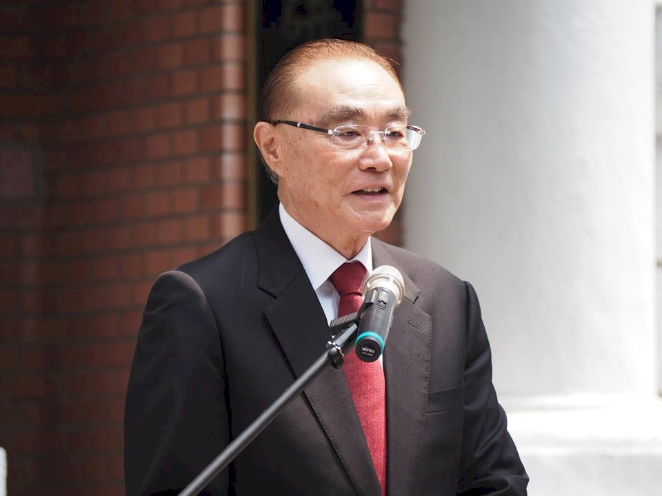 爭取恢復退役上校子女教育補助 馮世寬:升上校沒有罪
