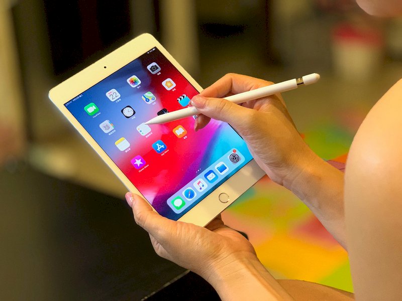 iPhone與iPad有安全漏洞 駭客竊資恐已數年