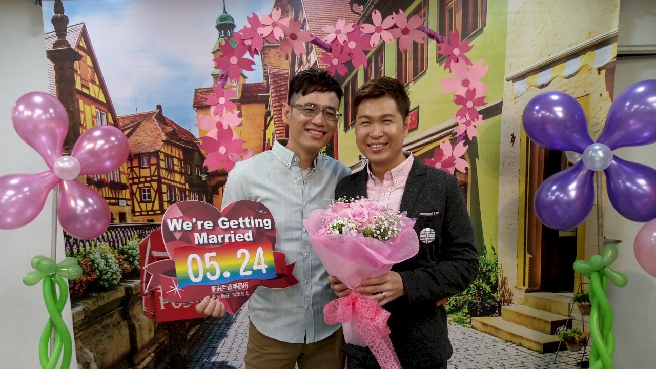 紅毯那端／男同志愛情長跑14年結婚 直呼戶政單位好貼心