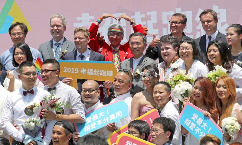 紐時：同婚路祁家威走33年 平權奮鬥未結束