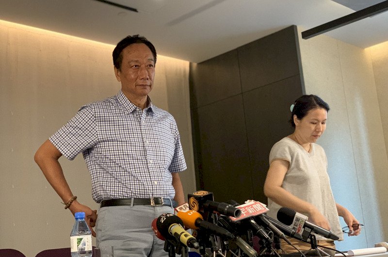 遊戲規則不明  郭台銘：別簽初選公約