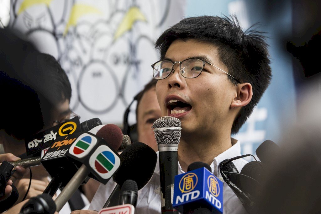 黑手出面！公然恐嚇「黃之鋒們」反中亂港必有代價