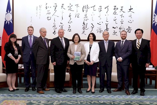 美智庫新研究案在台啟動 蔡總統：顯示維繫和平角色重要