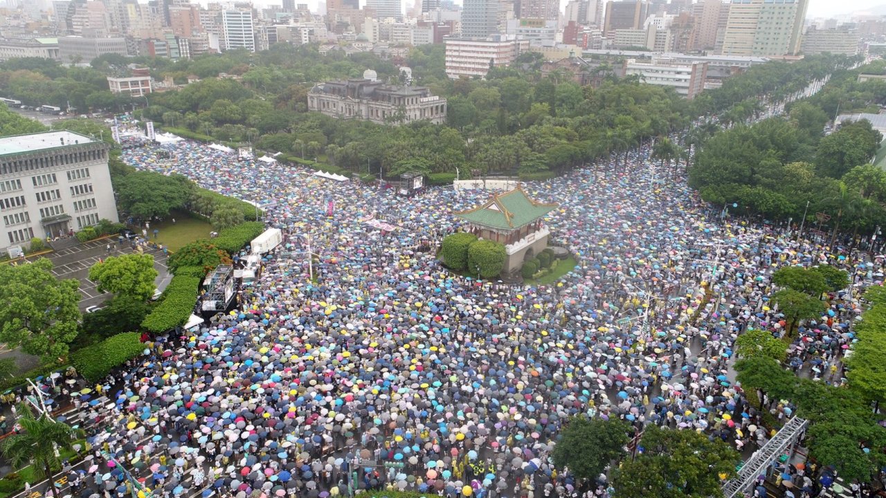 反紅媒遊行 總統：更多人民支持讓政府更有力