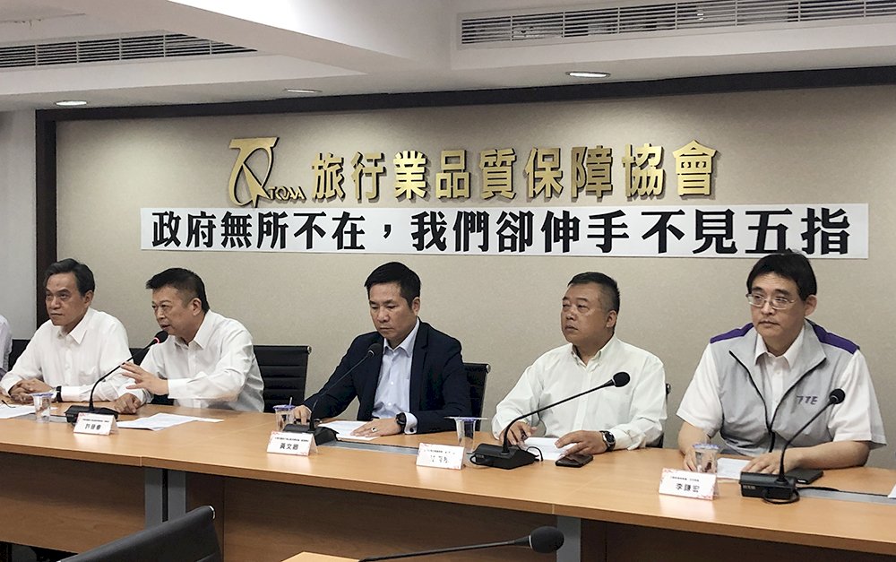 長榮罷工繼續 旅行業苦撐 怒提三訴求